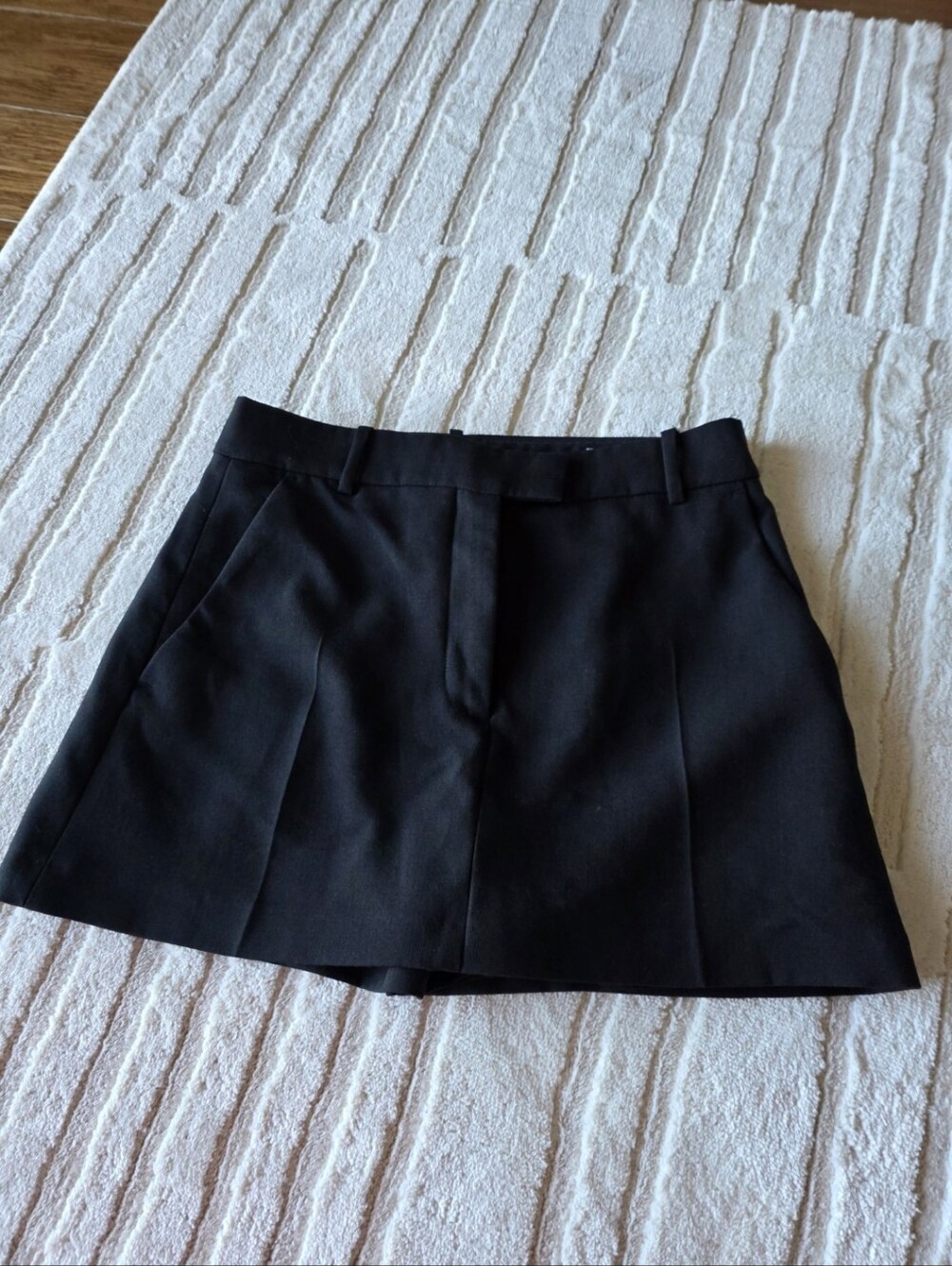 Zara Classic Black Women's Mini Skirt Skort Short